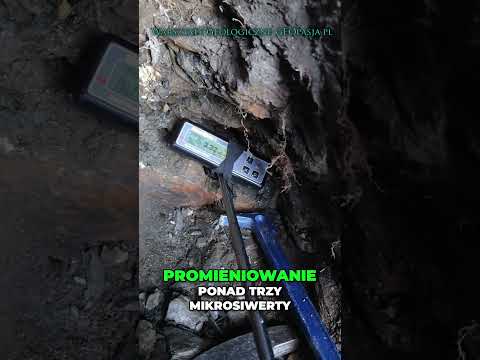 Kletno – Fluorescencyjne minerały uranu w świetle UV