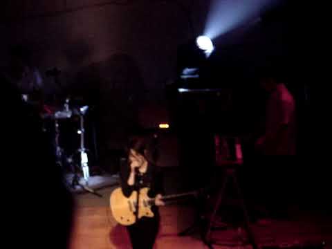 9/22 Tegan and Sara - On Directing @ Town Hall, NYC, 10/30/2009