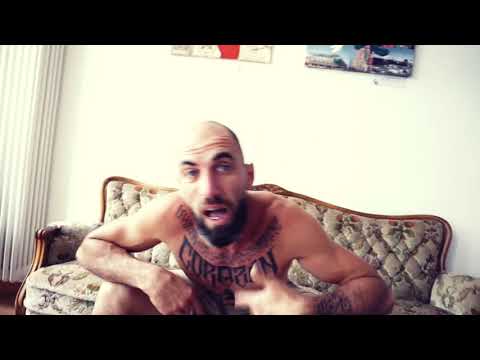 Manu Tourette - High wie de Bussard