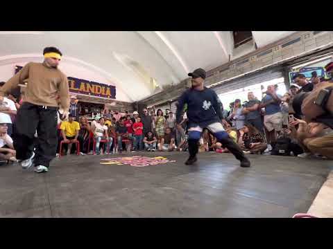Bboy  SNOW vs Bboy FLONETIK Red bull bc one cypher New York Bronx 2022