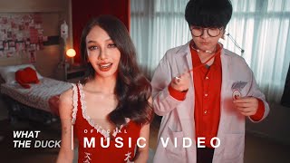 Download lagu BOWKYLION - เลี้ยงไข้ (fever) ft. THE TOYS [ MV] mp3