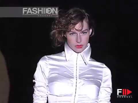 "Alessandro De Benedetti" Autumn Winter 2004 2005 Milan 1 of 4 Pret a Porter by FashionChannel