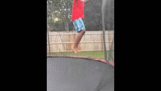 Best kid flippers ever on a trampoline