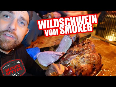 Wildschwein vom Grill und Smoker , butterzart und super im Geschmack .Frischling Wild Keule