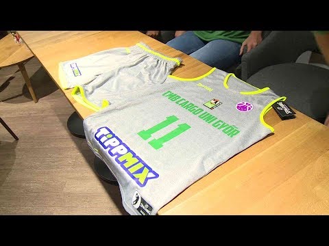 Válogatott játékosokat igazoltak