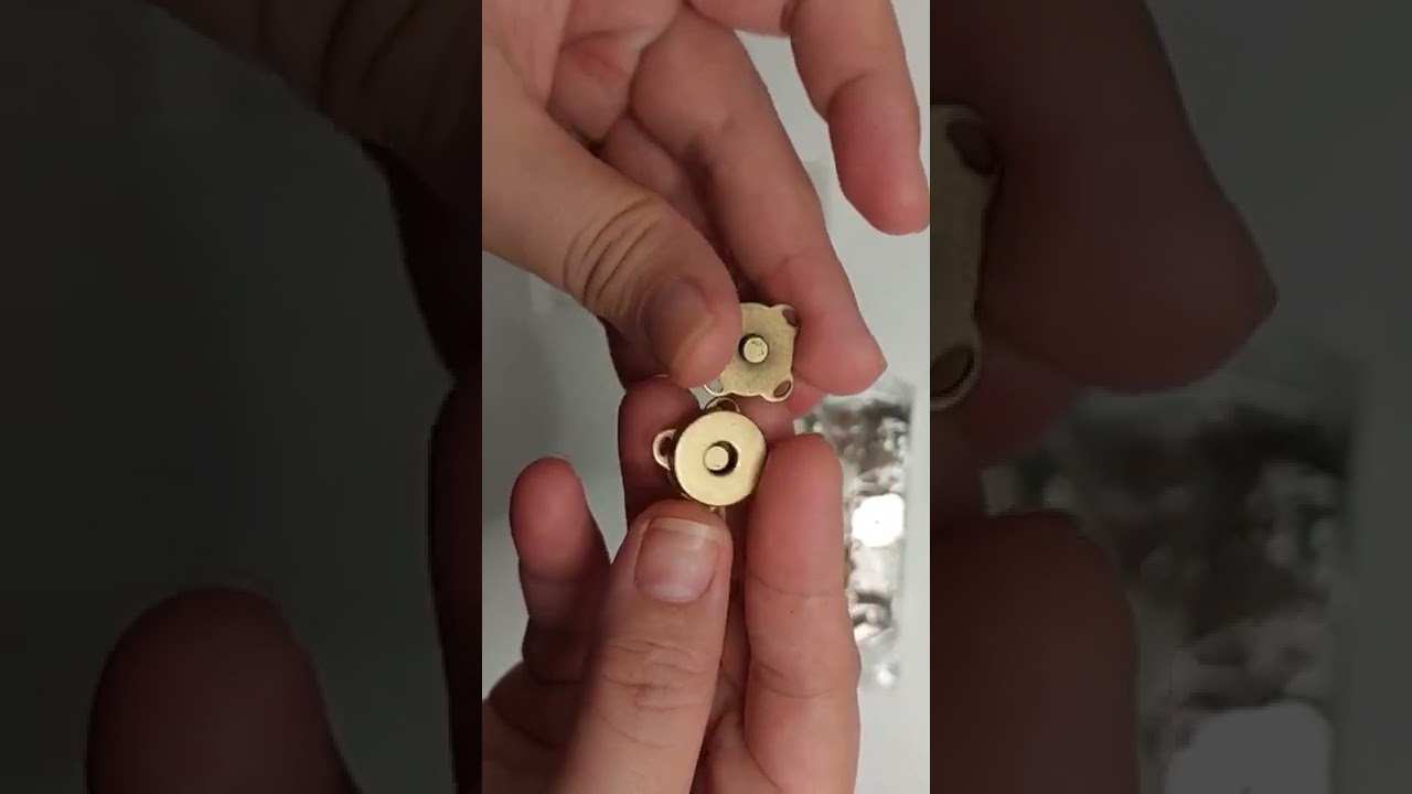 Magnetic Snaps