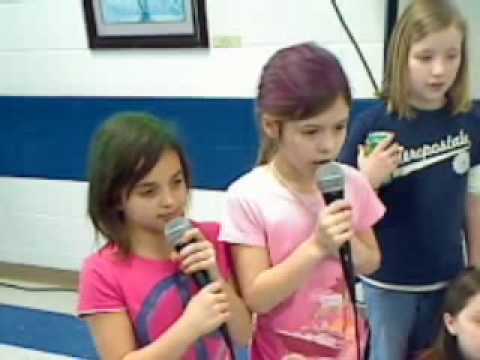 Kelsey & Andie - Poker Face.wmv