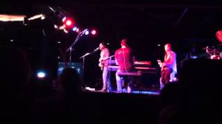 Lee Brice - don&#39;t believe everything you think LIVE