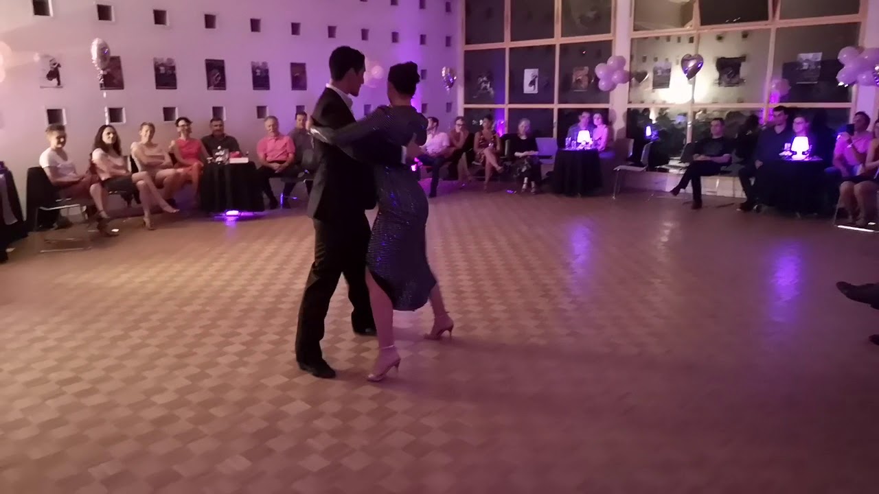 Démonstration de Eva Laura Madar & Ramiro Perez Caricchio - Tango A Vivre Limoges