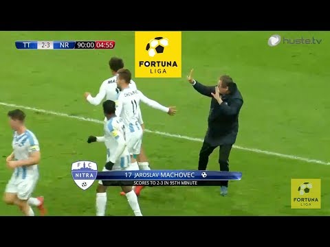 Hektický záver zápasu Trnava - Nitra a šprintujúci Galád