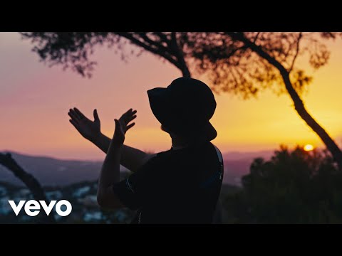 Néza - Formentera (Official Video)