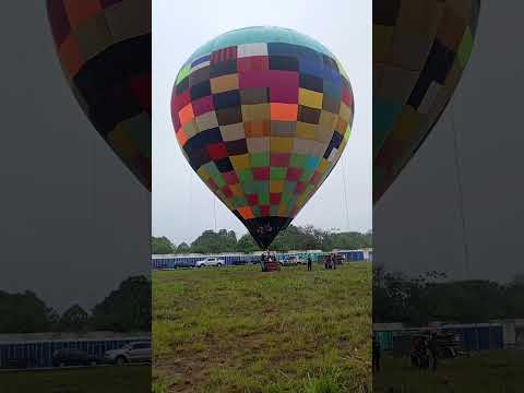 Balão de ar quente no parque de exposição em Casimiro de Abreu #balao #cidade #rj # #brasil