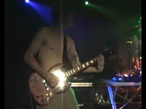 Bloodline Ltd - Fists Raised (live)