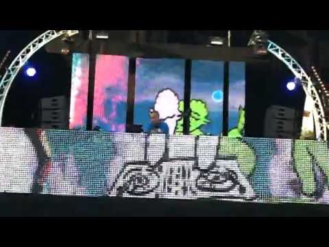 CARLO MORA plays @ Les plages electroniques