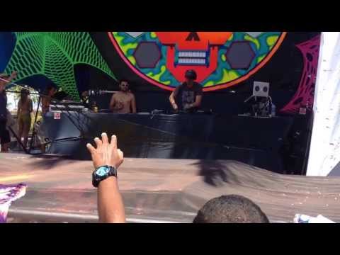 Universo Paralello #12 @ Main Stage @ Perfect Stranger - Abertura