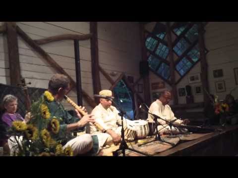 Des at Maverick Woodstock by Pt. Steve Gorn (Flute) with Pt. Samir Chatterjee (Tabla)