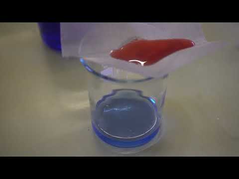 How a simple mesh could clean up oil spills