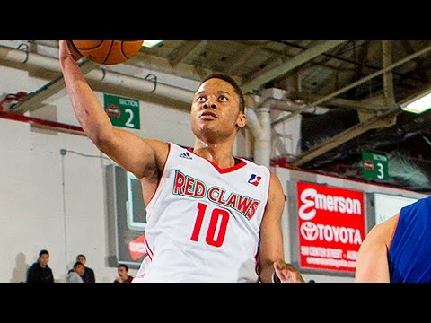 Highlights: Reigning MVP Tim Frazier Putting Up Triple-Double Numbers!