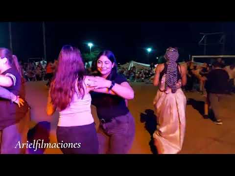Grillito Martearena junto al Cristian Flores en el solidario de villa río Bermejito Chaco 01/05/2026