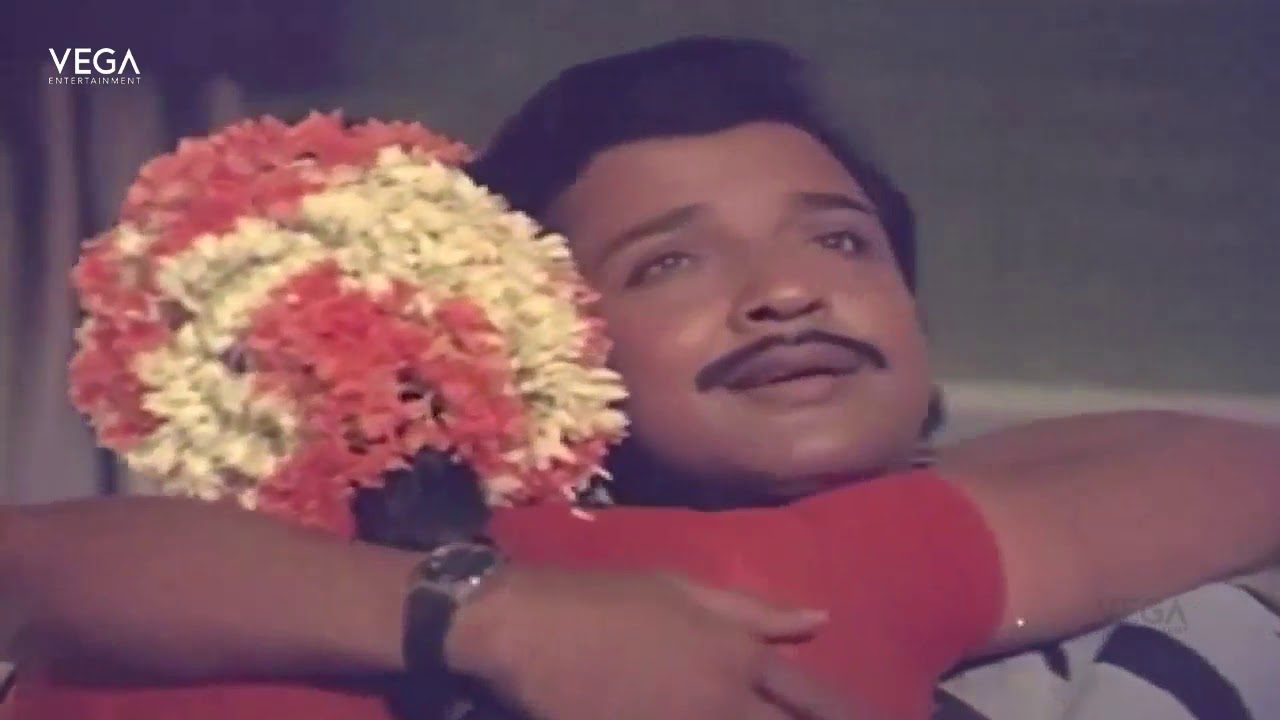 Azhage Nee Azhalama Song Lyrics | Pudhu Yugam | S. N. Surendar, Shoba Chandrasekar