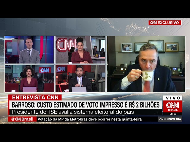 Bolsonaro tem "dever cívico&" de mostrar prova de fraude na eleição, diz Barroso