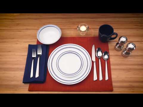 דגם Classic Cafe Blue מסדרת Livingware, צלחות קורל...