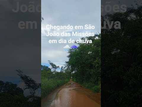 Essa é uma das vias que ligam a reserva indígena Xakriabá ao município de São João das Missões MG