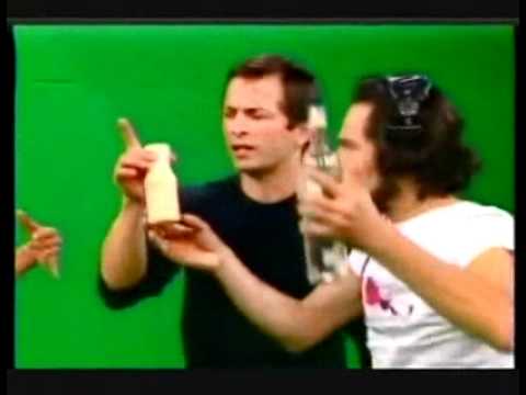 Betty BO5 - Haciendo el comercial de yoguth