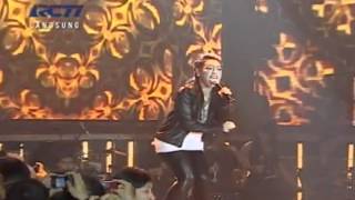 Queen - Don't Stop Me Now  - Sean Matthews Cover - Indonesian Idol 2012 [HQ]