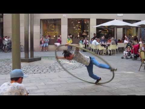 Dubstep Liquid Dance in Barcelona (Lindsey Stirling - Crystallize)