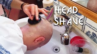 💈 Italian Barber - Head Shave and shampoo with a special sponge - ASMR no talking