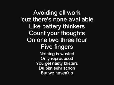 download lagu mp3 mp4 Blur Girls And Boys Lyrics, download lagu Blur Girls And Boys Lyrics gratis, unduh video klip Blur Girls And Boys Lyrics