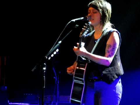 /19 Tegan & Sara - Tegan's Justin Bieber - DCS @ Riverside Theater, Milwaukee, WI 3/25/10