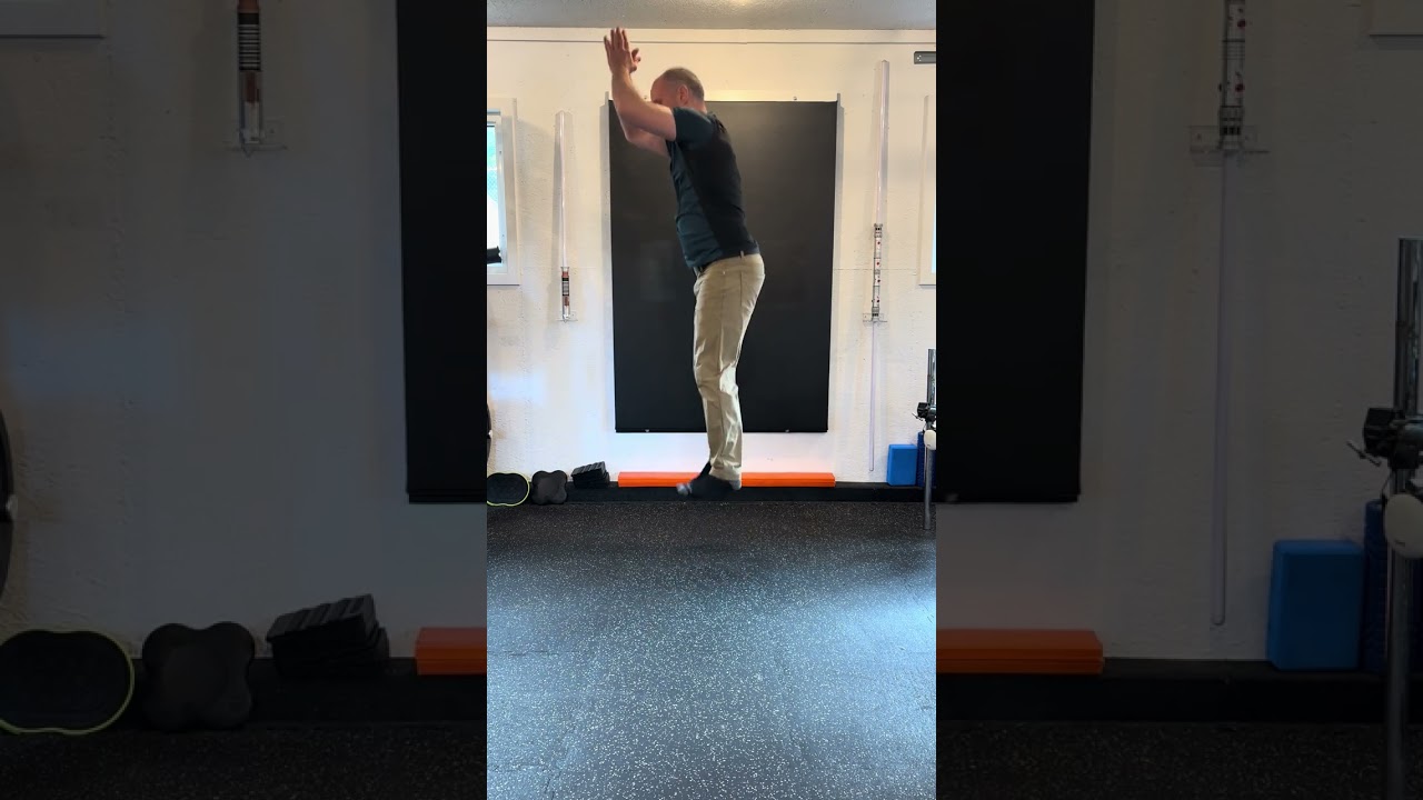 5. Continuous Jump (Side View)