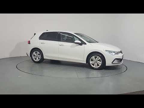 Volkswagen Golf LIFE 2.0TDI Diesel Manual - Image 2