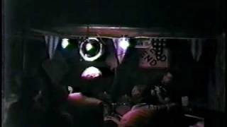 Hüsker Dü, Minneapolis basement show, 1984 (8/9)