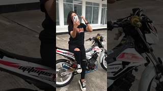 Download lagu story instrgram JJ viral owner cantik naik motor satria f150 semi road race  #shorts mp3