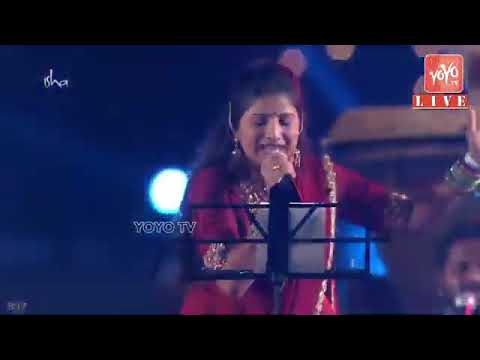 Mangli Sings Sadhu Jangama Song at Sadhguru MahashivaRatri 2021  YOYO Kannada News