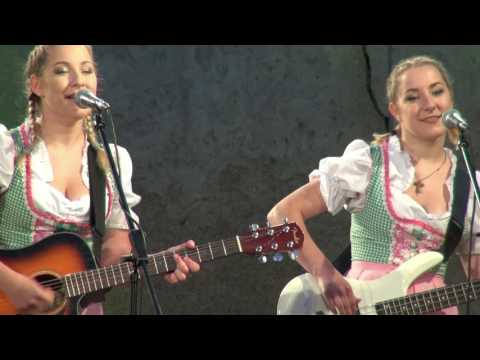 Ansambel Me tri do polnoči - Tudi na tujem (v živo)