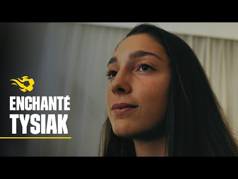 Amber Tysiak | ENCHANTÉ | #REDFLAMES