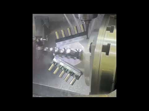 2017 Haas UMC-750SS 5-Axis CNC Vertical Machining Center