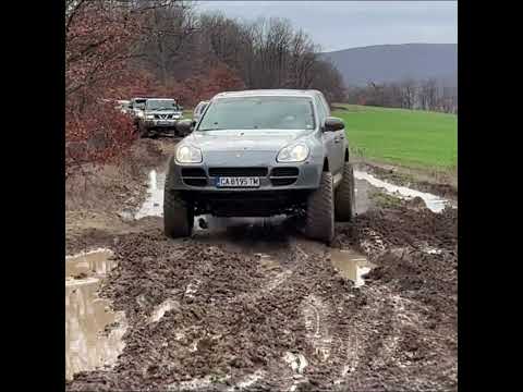 Porsche Cayenne 4 5S on 35s Mud Off Road