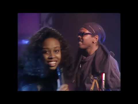 Inner City - Good Life (Top Of The Pops 05/01/89)