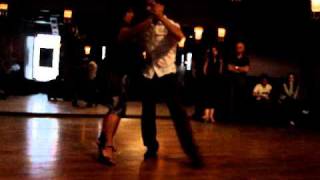 Video thumbnail for Graciela Gonzalez y Guillermo Barrionuevo bailan "Junto a tu corazón"