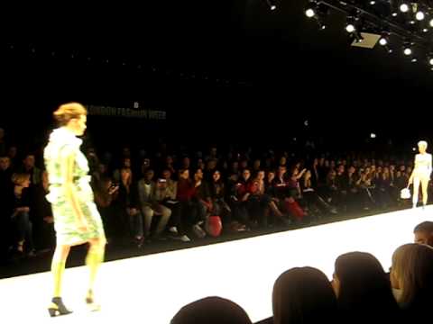 London Fashion Weekend (Catwalk 3-Betty Jackson)