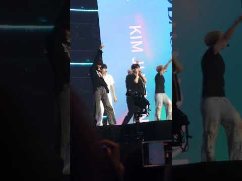 20230815 zb1 fancon soundcheck (in bloom)