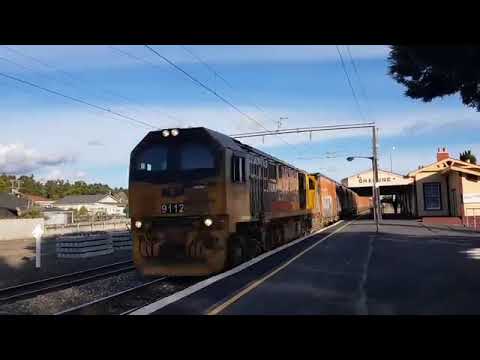 Kiwirail Train 222H