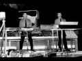 Kraftwerk - Ohm Sweet Ohm (Hammersmith Odeon, London 1981-07-03. Live)