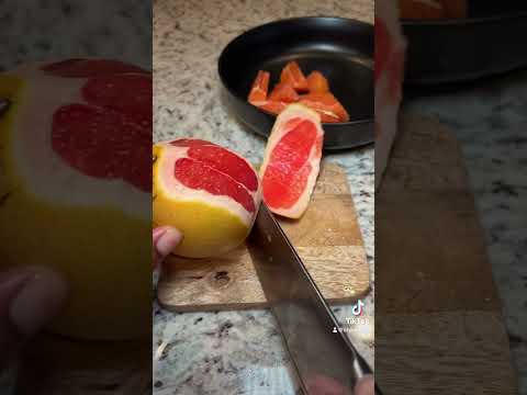 Cara Cara Oranges & Grapefruit have been my go to! #weightloss #healthylifestyle #healthyfood