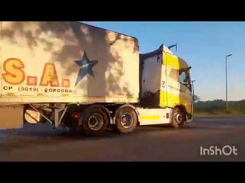 Camiones en cruce de RP158 y RN19 , San Francisco , Cordoba , video 87 . SUSCRIBITE !!